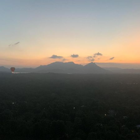 Lak View Family Resort Dambulla Eksteriør billede