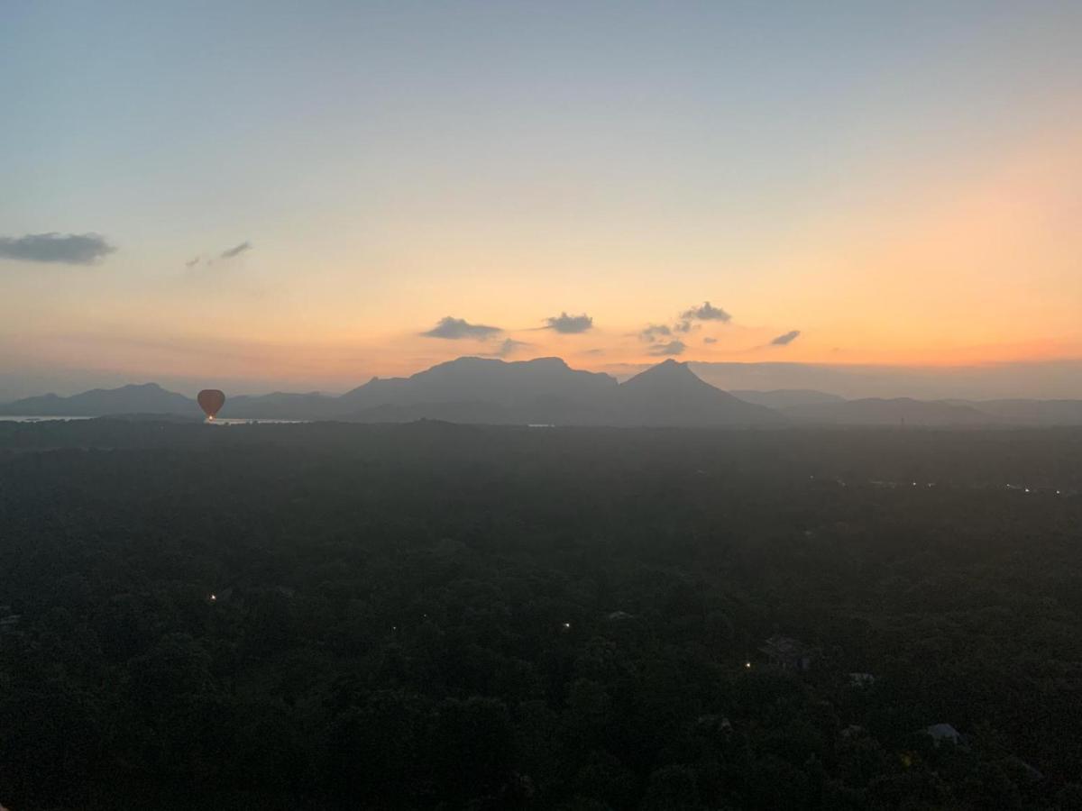 Lak View Family Resort Dambulla Eksteriør billede